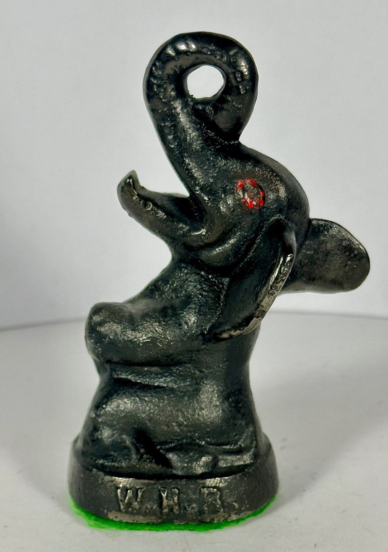 Elephant on Base Cast Iron Bottle Opener (1 of 1)