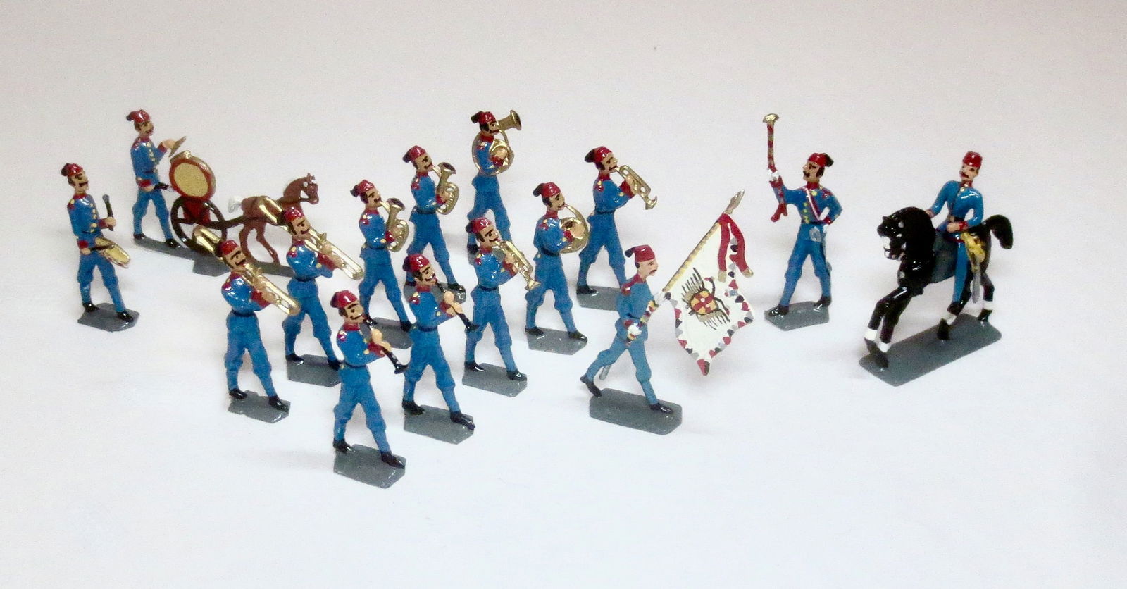 Turcos Marching Band with Horse Drawn Bass Drum (1 of 1)