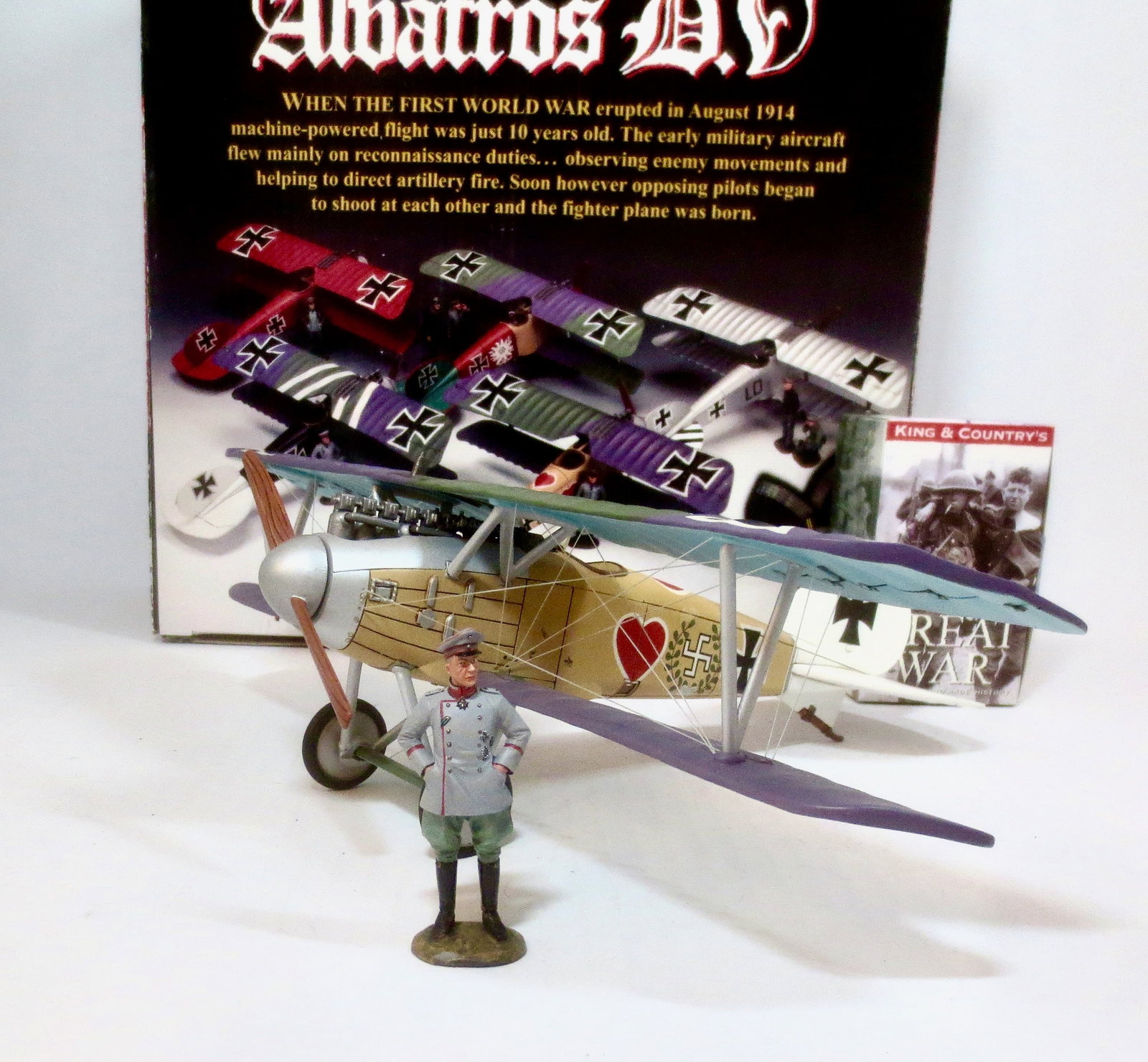 King & Country FW105(S) Albatross D.V. Voss: With #FW108 Hermann Goering. From the WWI Series. Both retired pieces. Mint condition. Boxes excellent.
