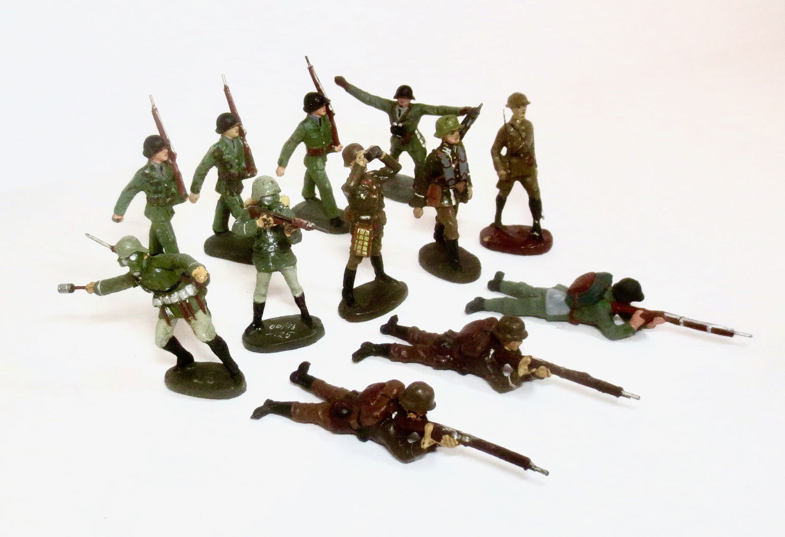 Elastolin Composition Assortment (1 of 1)