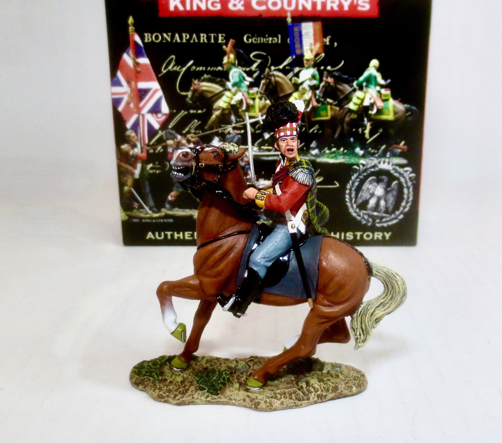 King & Country Age of Napoleon #NA208: Gordon Highlanders Mounted Major. Mint condition. Box excellent.