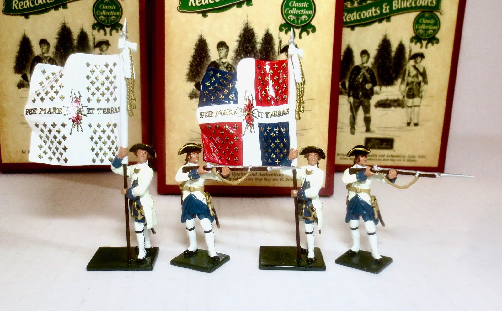 Britains "Redcoats & Bluecoats" Figures (1 of 1)