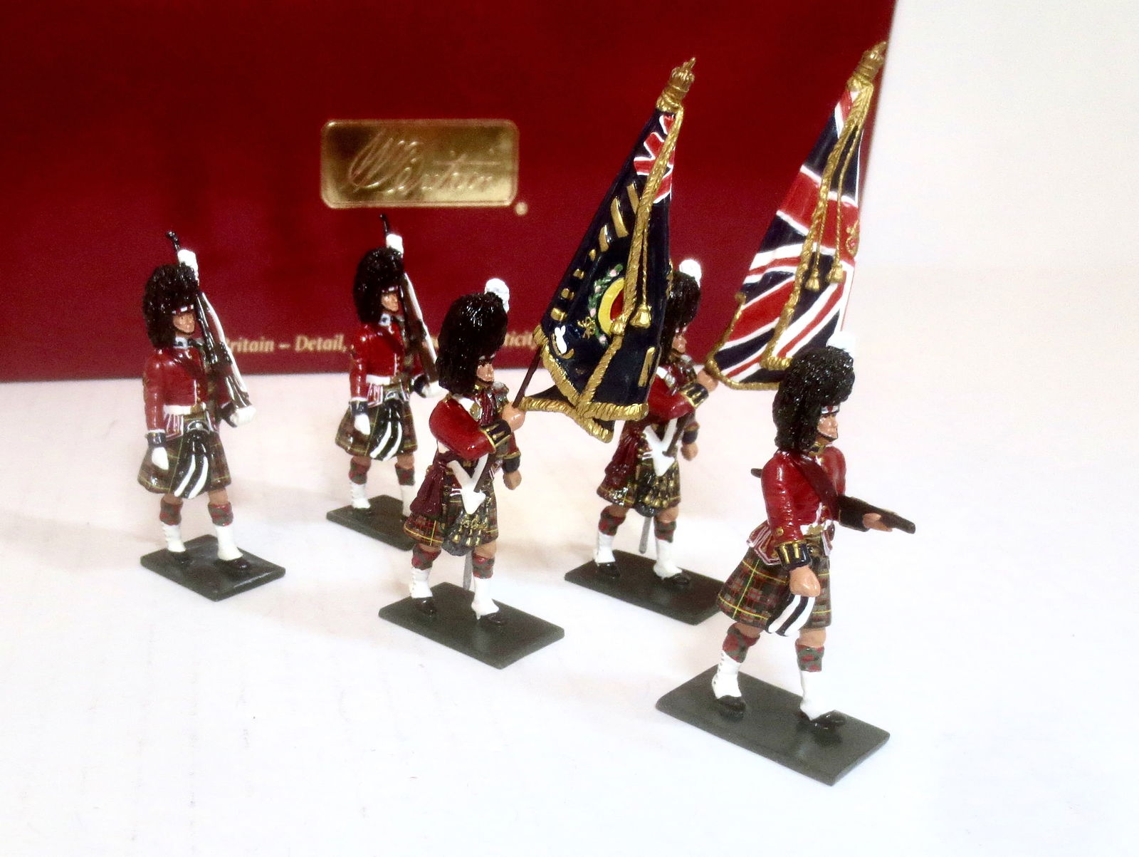Britains #48006 Colour Party Cameron Highlanders (1 of 1)