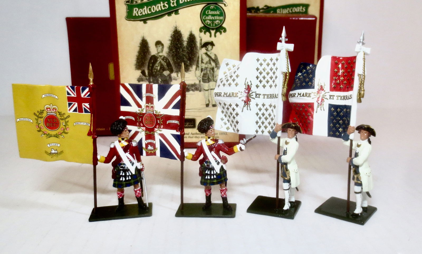 Britains "Redcoats & Bluecoats" Figures (1 of 1)