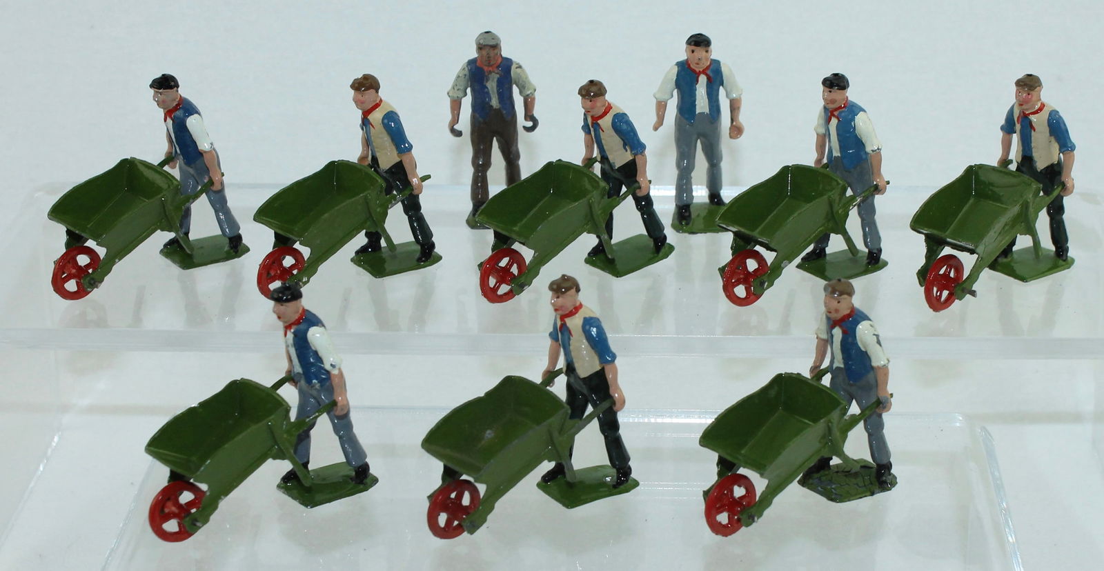 Britains Farm Lot Men with Wheelbarrows (1 of 2)