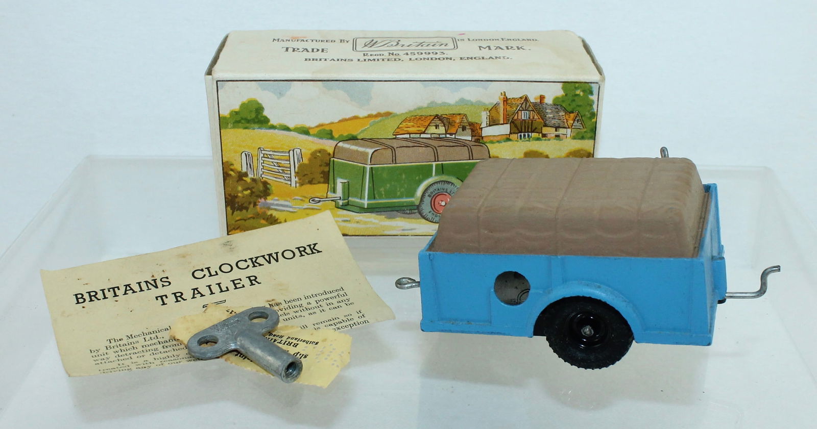 Britains Set 2041 Clockwork Trailer (1 of 3)