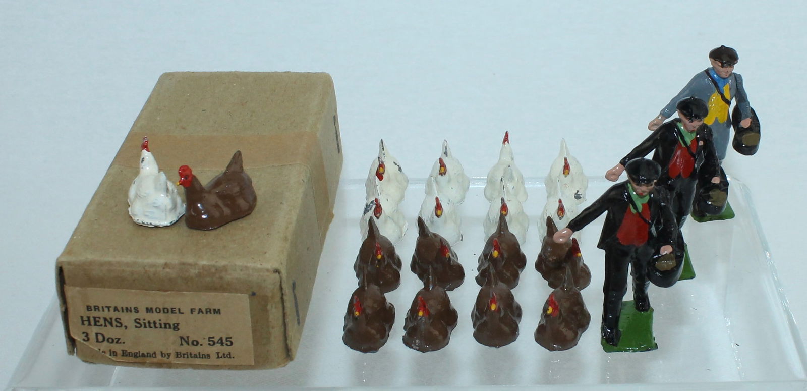 Britains Lot Sitting Hens in Store Stock Boxes (1 of 2)