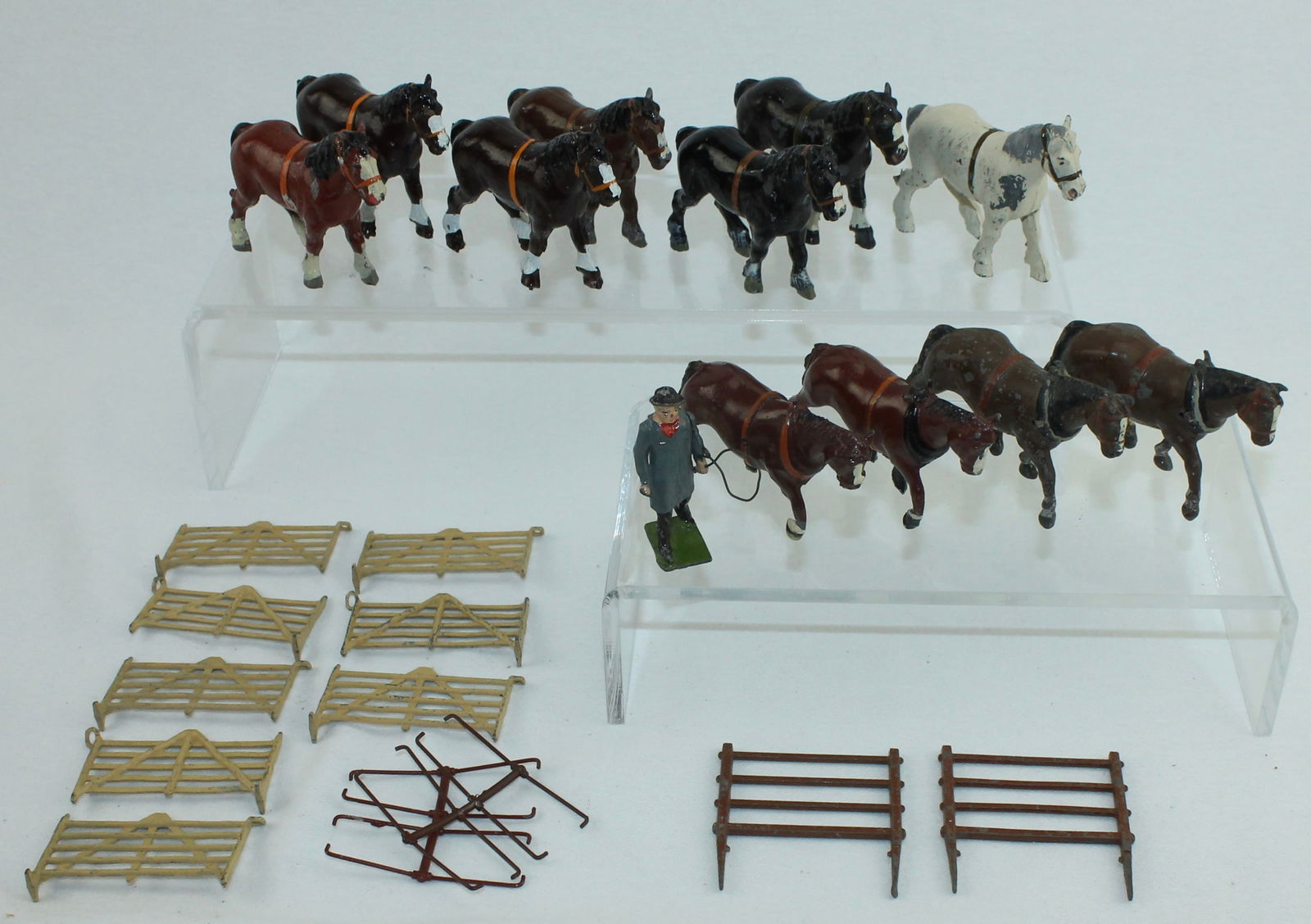 Britains Farm Horse Lot (1 of 4)