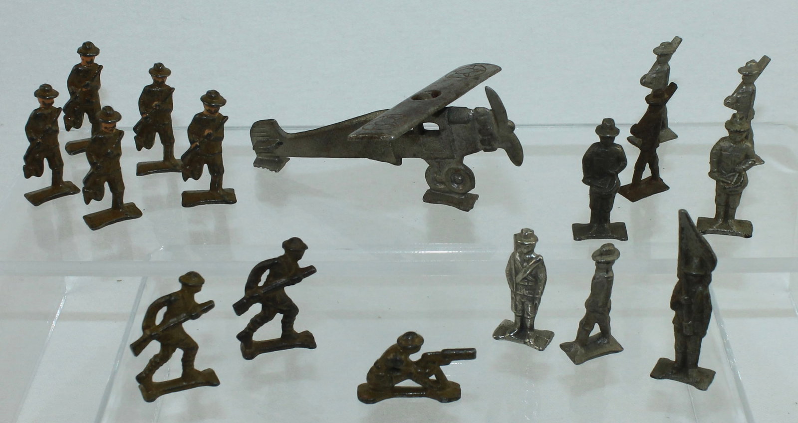 Grey Iron Lot Plane and Infantry: Greyklip Series. Lot includes an Unpainted 40mm Plane and Infantry Combat Troops. 17 Pieces. Condition Fair to Excellent. No Box.