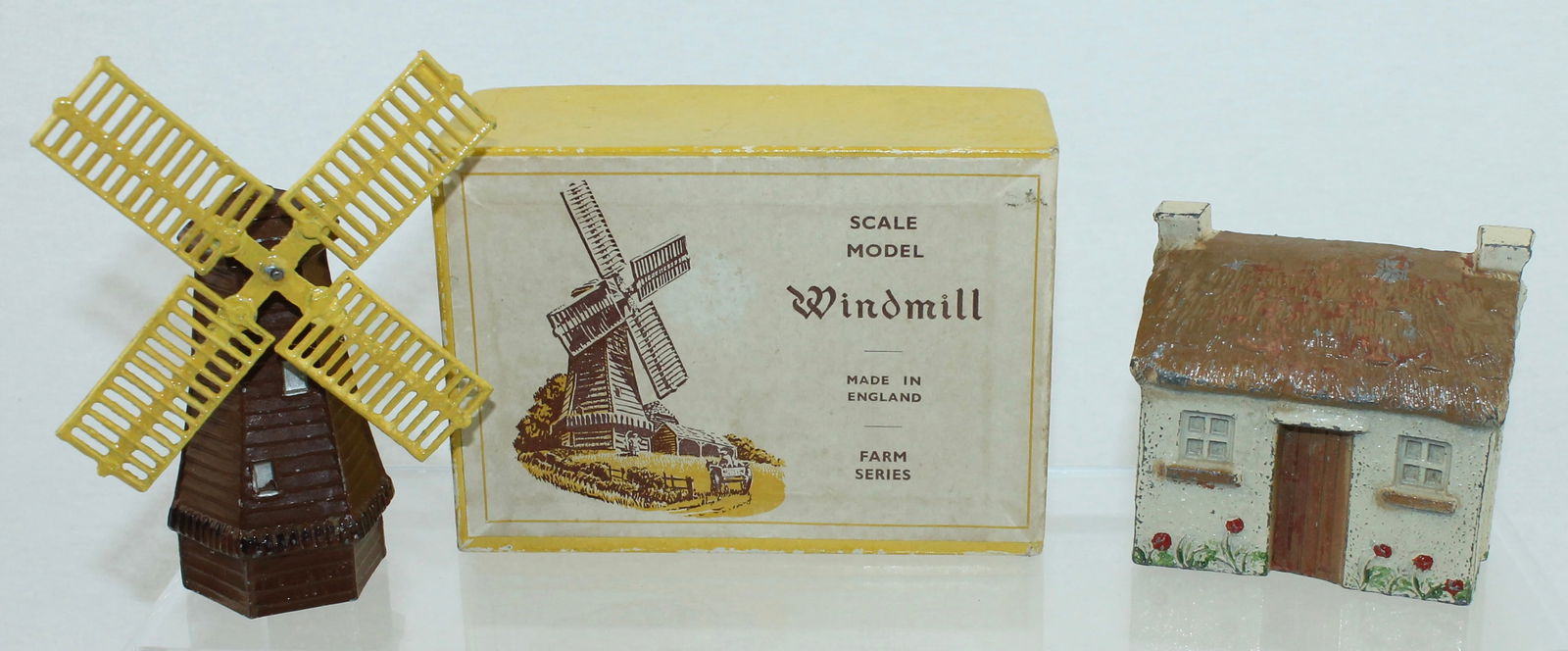 Taylor & Sons Lot Windmill and Country Cottage (1 of 4)