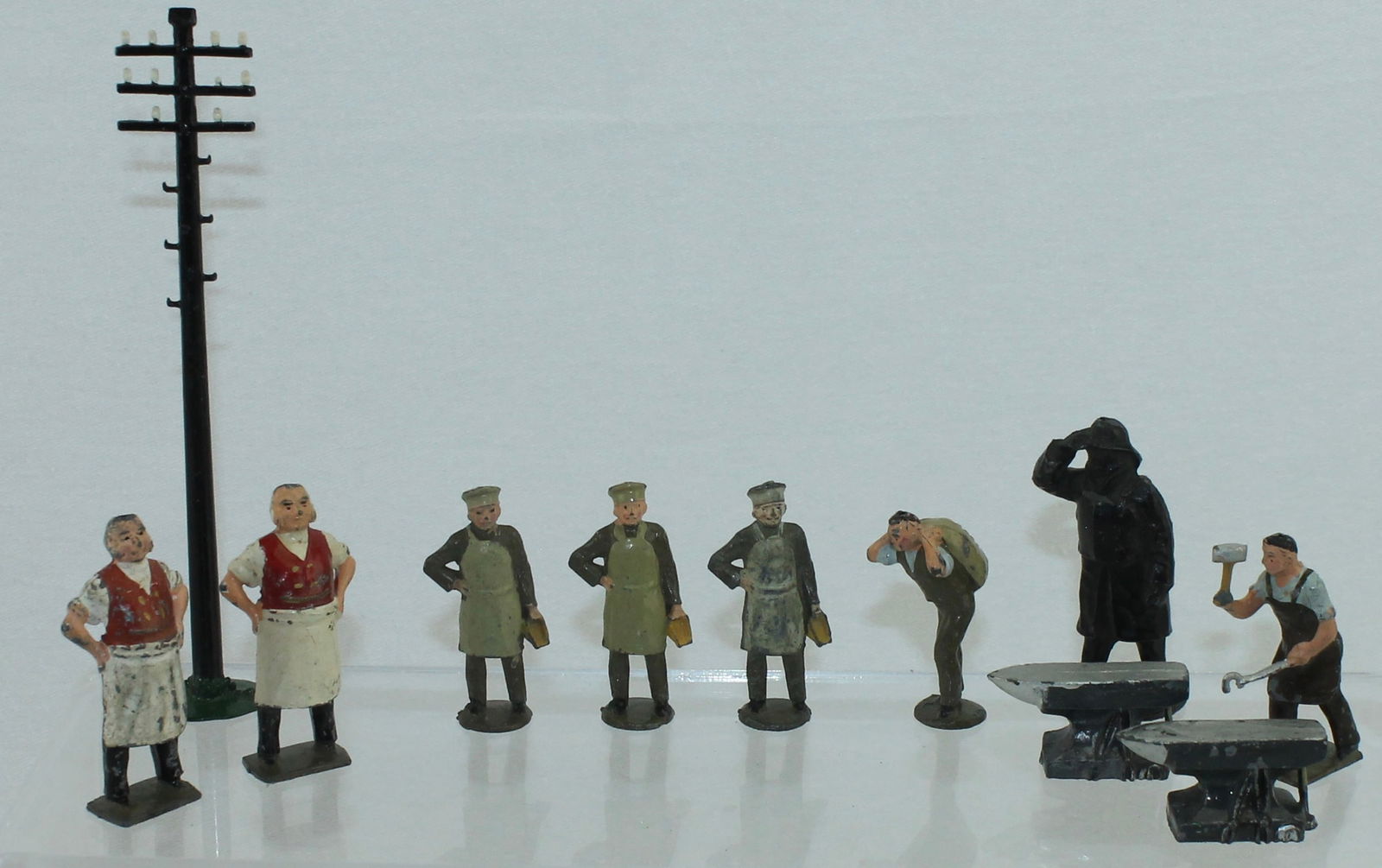 Johillco Lot Lifeboatman and Tradesmen (1 of 2)