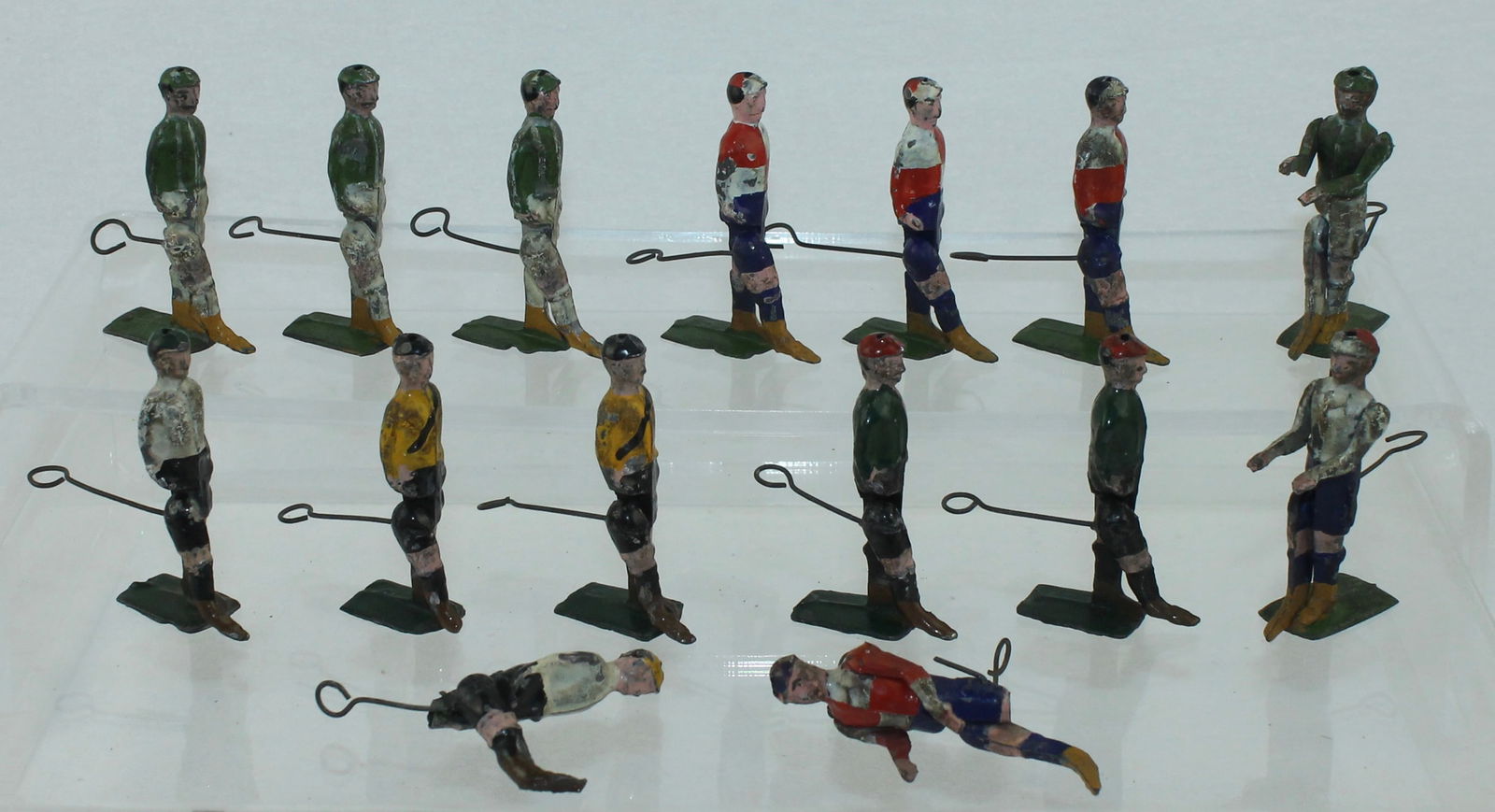 Russell Mfg Co Lot of 60mm Football Players (1 of 3)