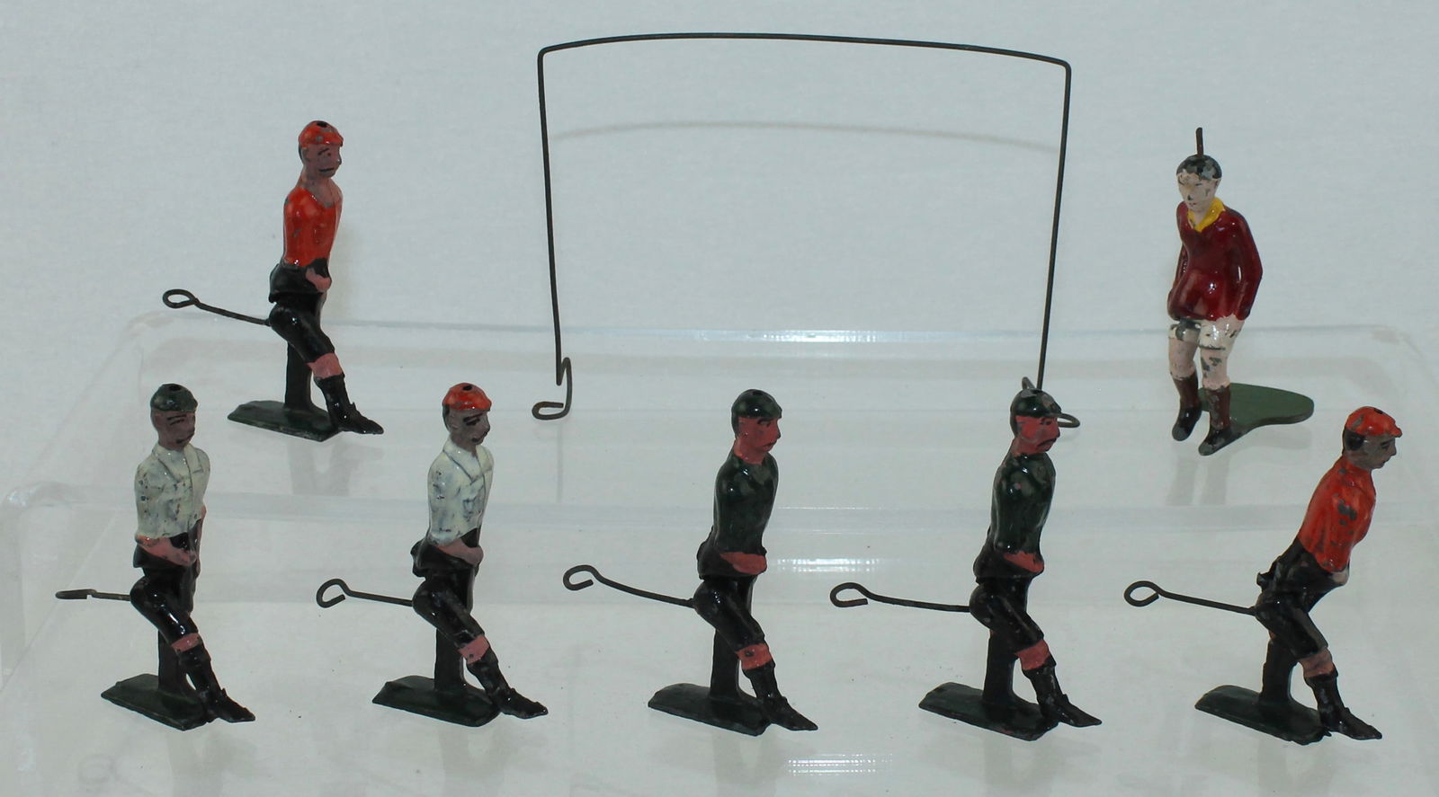 Russell Mfg Co Lot of 70mm Football Players (1 of 4)