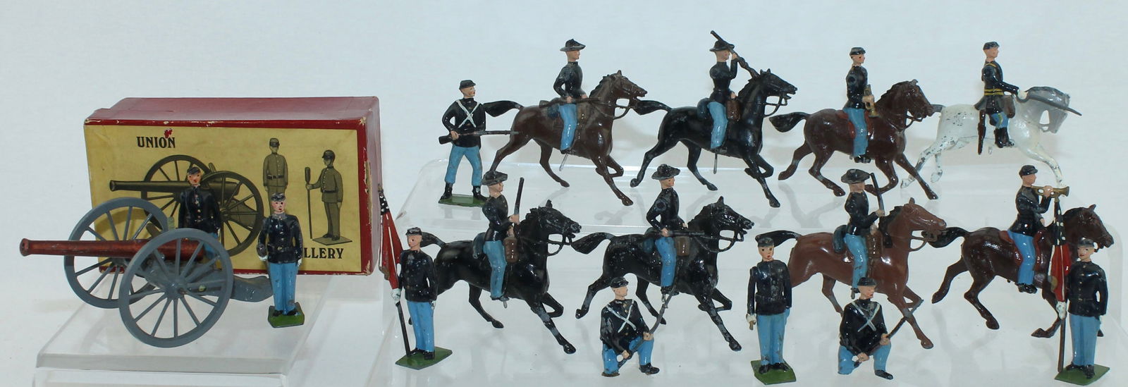 Britains Lot ACW Union Cavalry and Infantry (1 of 2)