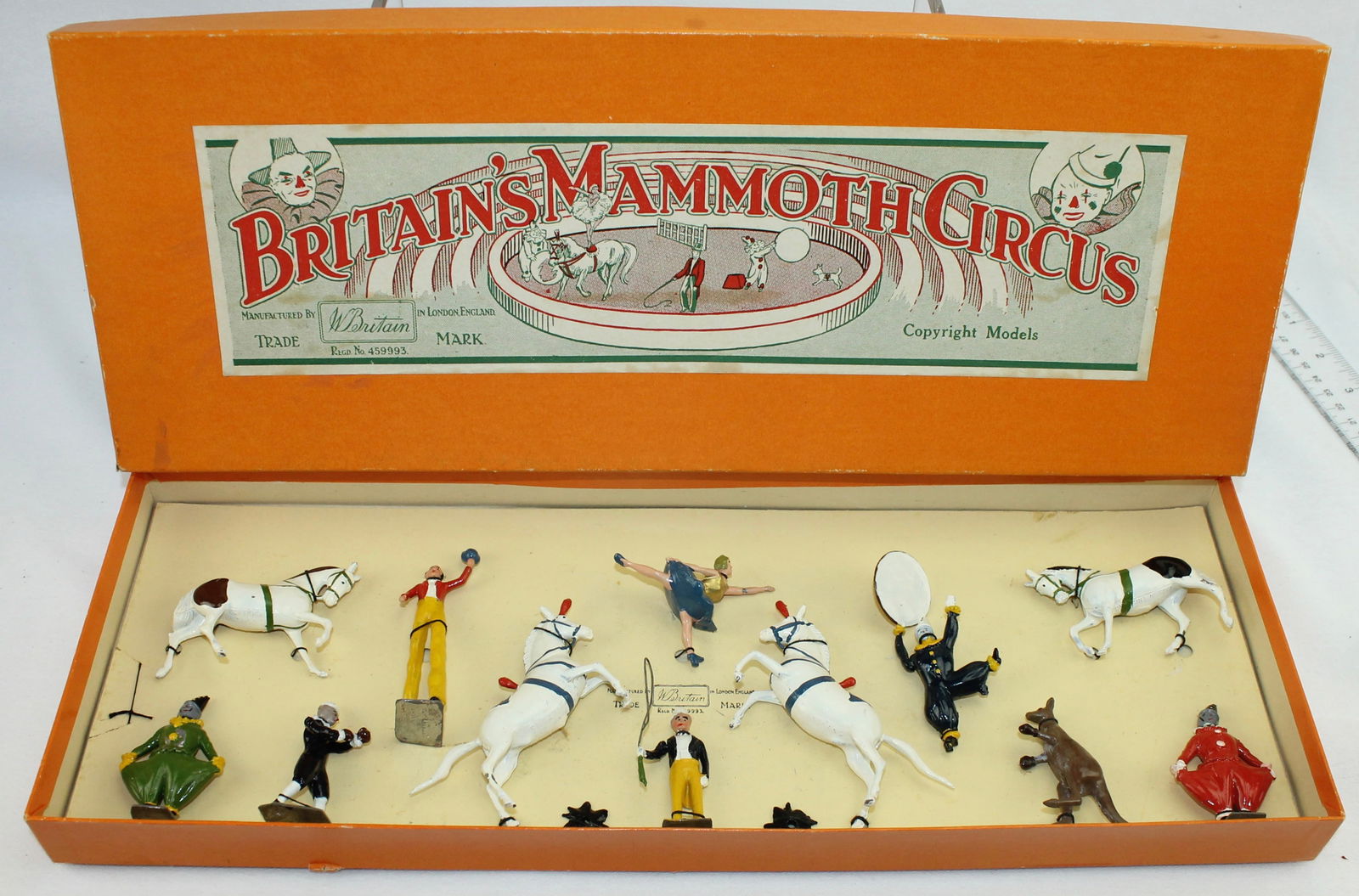 Britains Set 2054 Mammoth Circus Display (1 of 4)