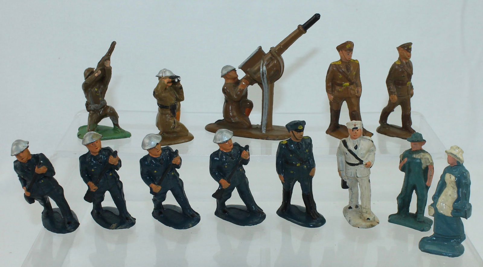 Lot of Auburn Dimestore Plastic Military (1 of 1)