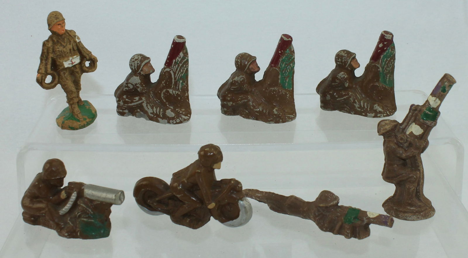 Lot of Composition Dimestore Khaki Military (1 of 1)