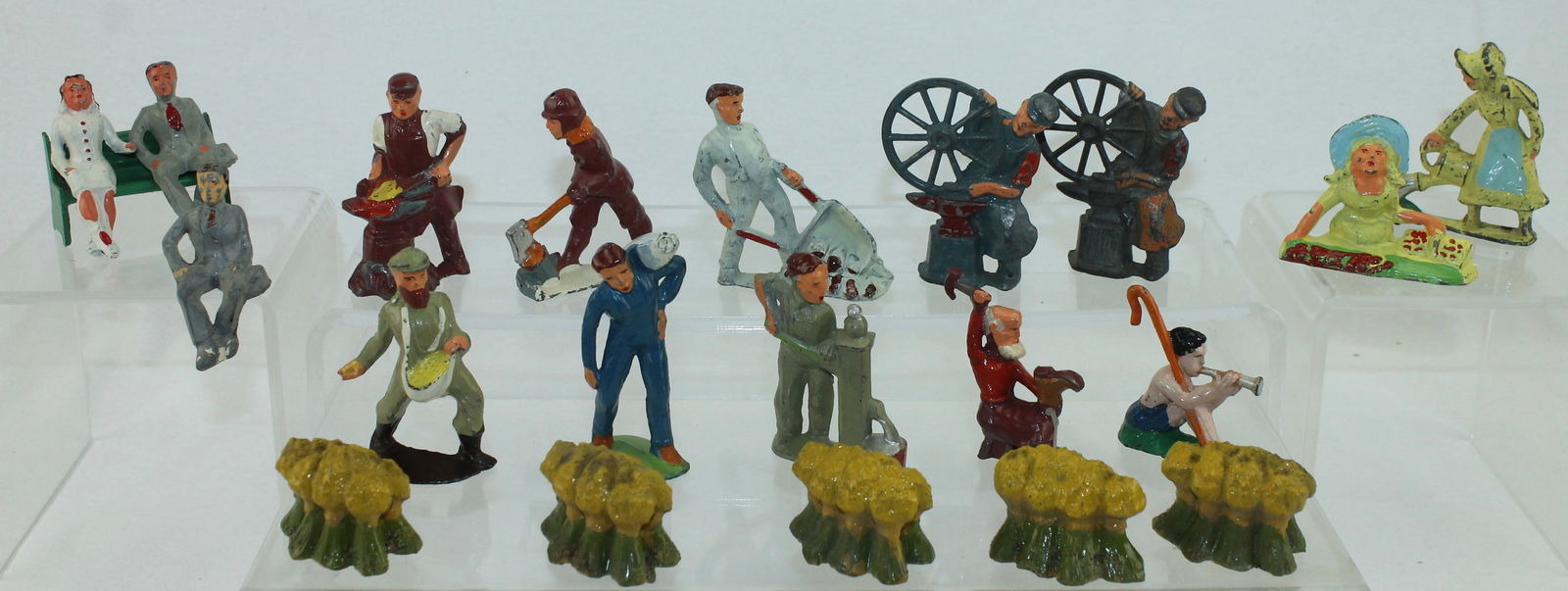 Manoil Lot of Ladies and Men at Work (1 of 1)