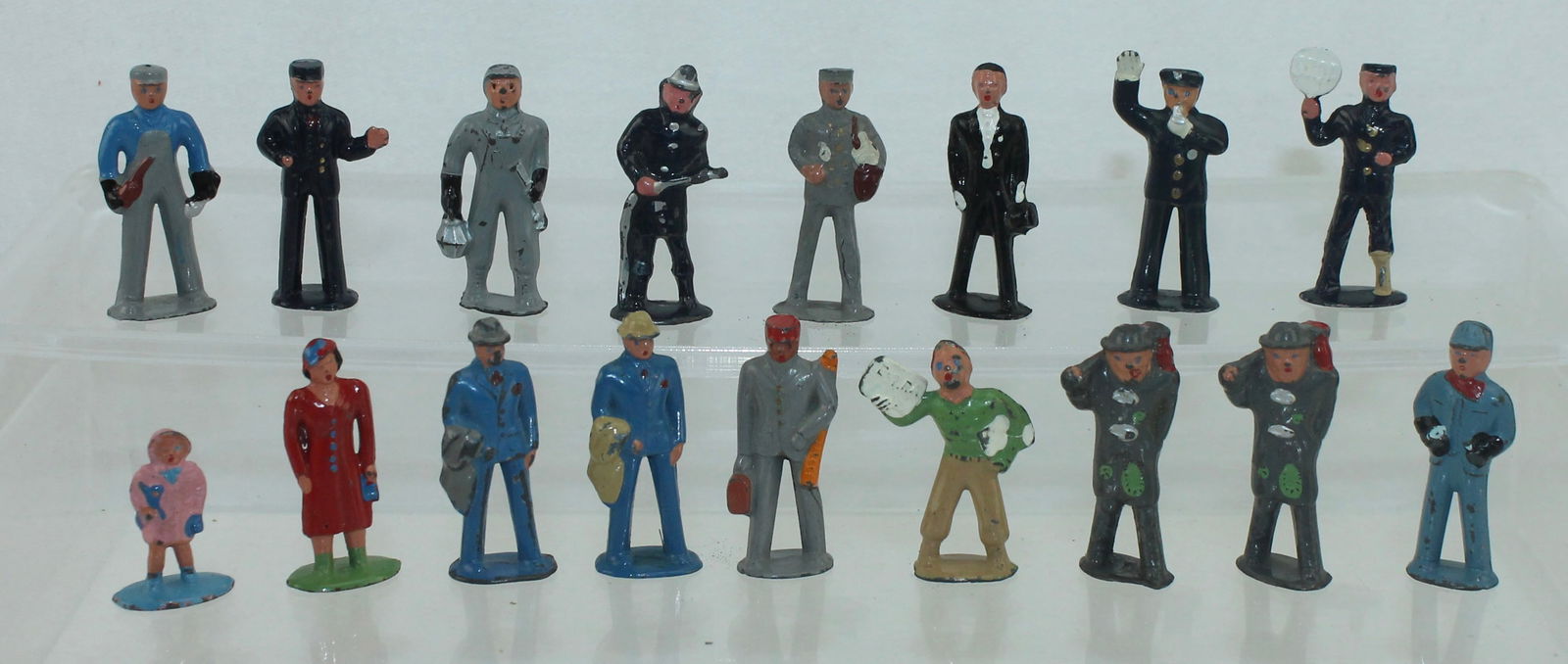 Barclay Lot HO Scale Civilians (1 of 1)