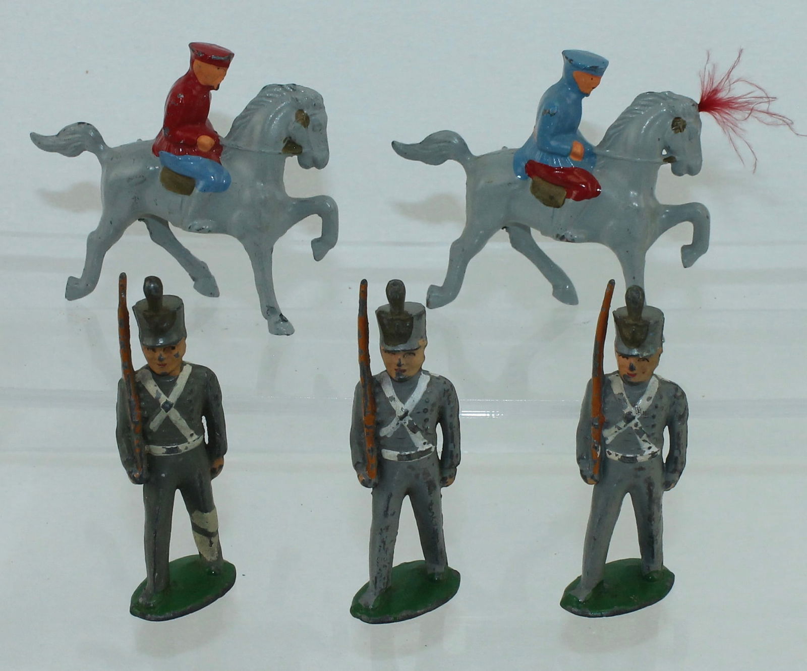 Barclay Lot of B4 Mounted Infantry: Lot Includes 2 of B4 Monted Infantry in Blue and Red Paint and 3 West Point Cadets. 5 Pieces. Condition Good to Very Good. No Box.
