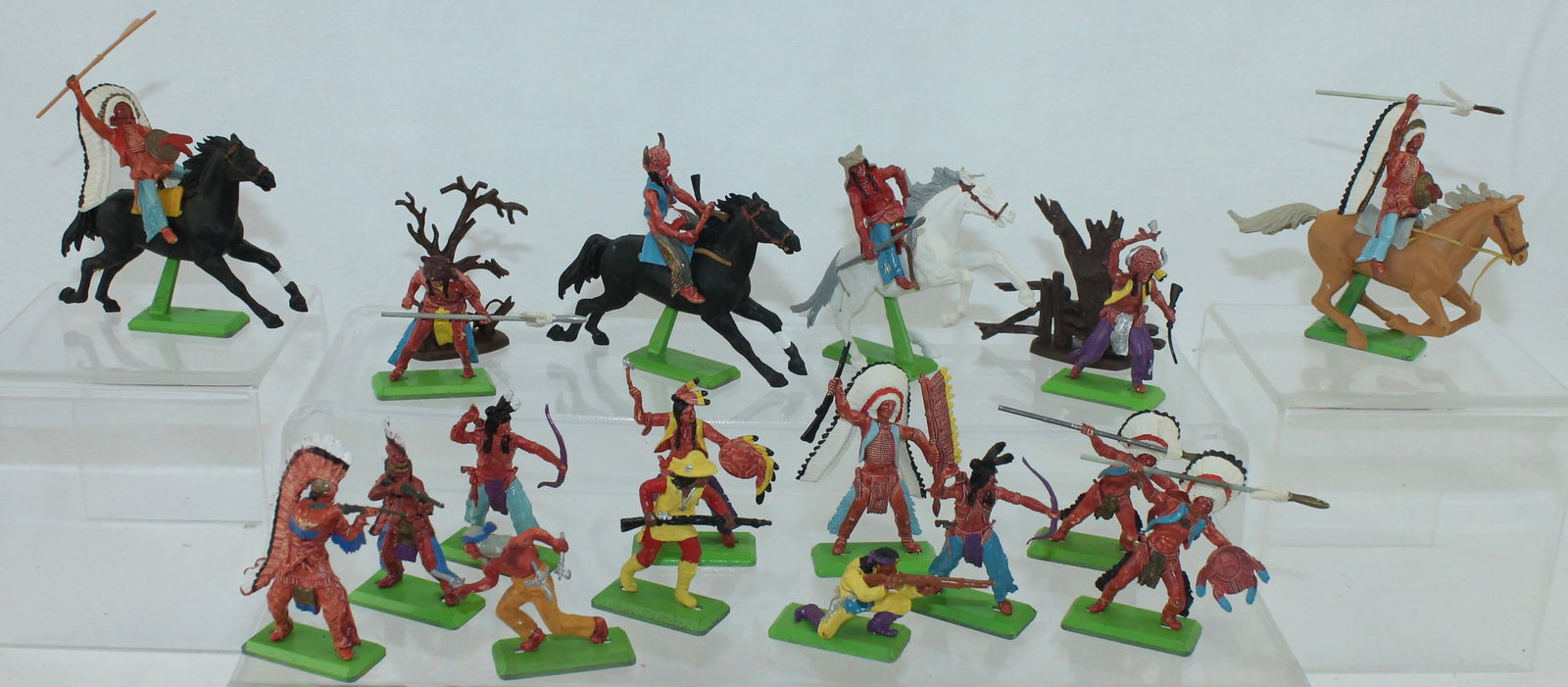 Britains Lot North American Indians (1 of 1)