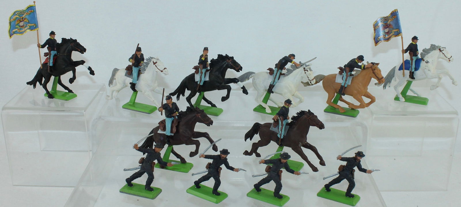 Britains Lot of ACW Union Cavalry (1 of 1)