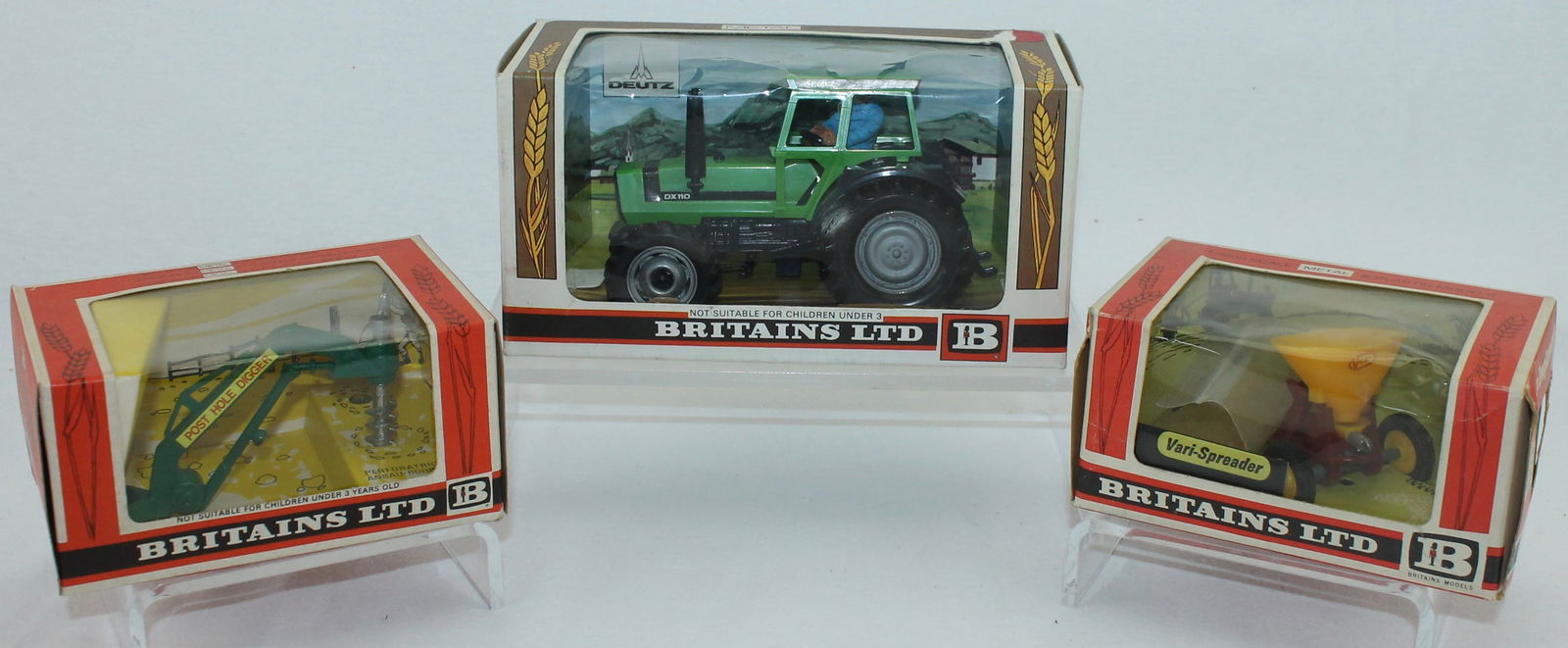 Britains Lot Tractor Post Hole Digger Spreader (1 of 2)