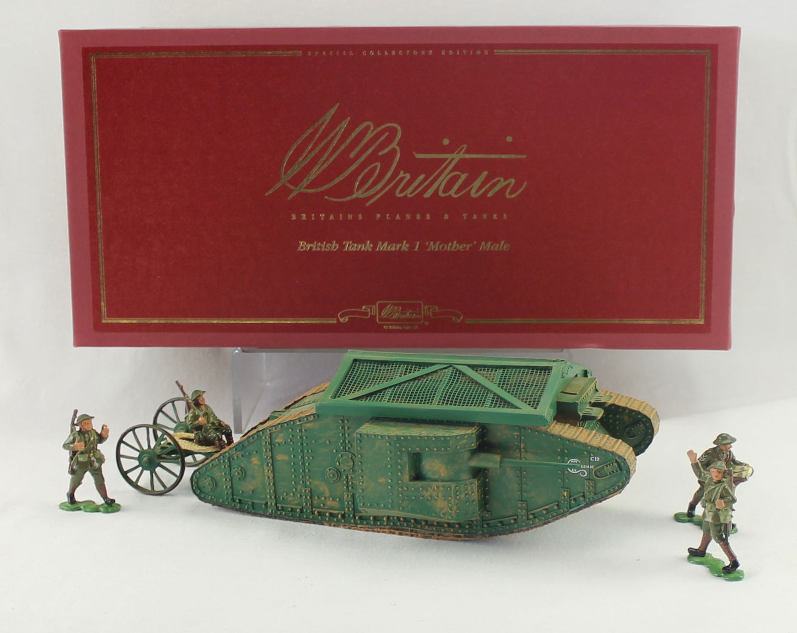 Briains 8946 British Tank Mother Male (1 of 2)