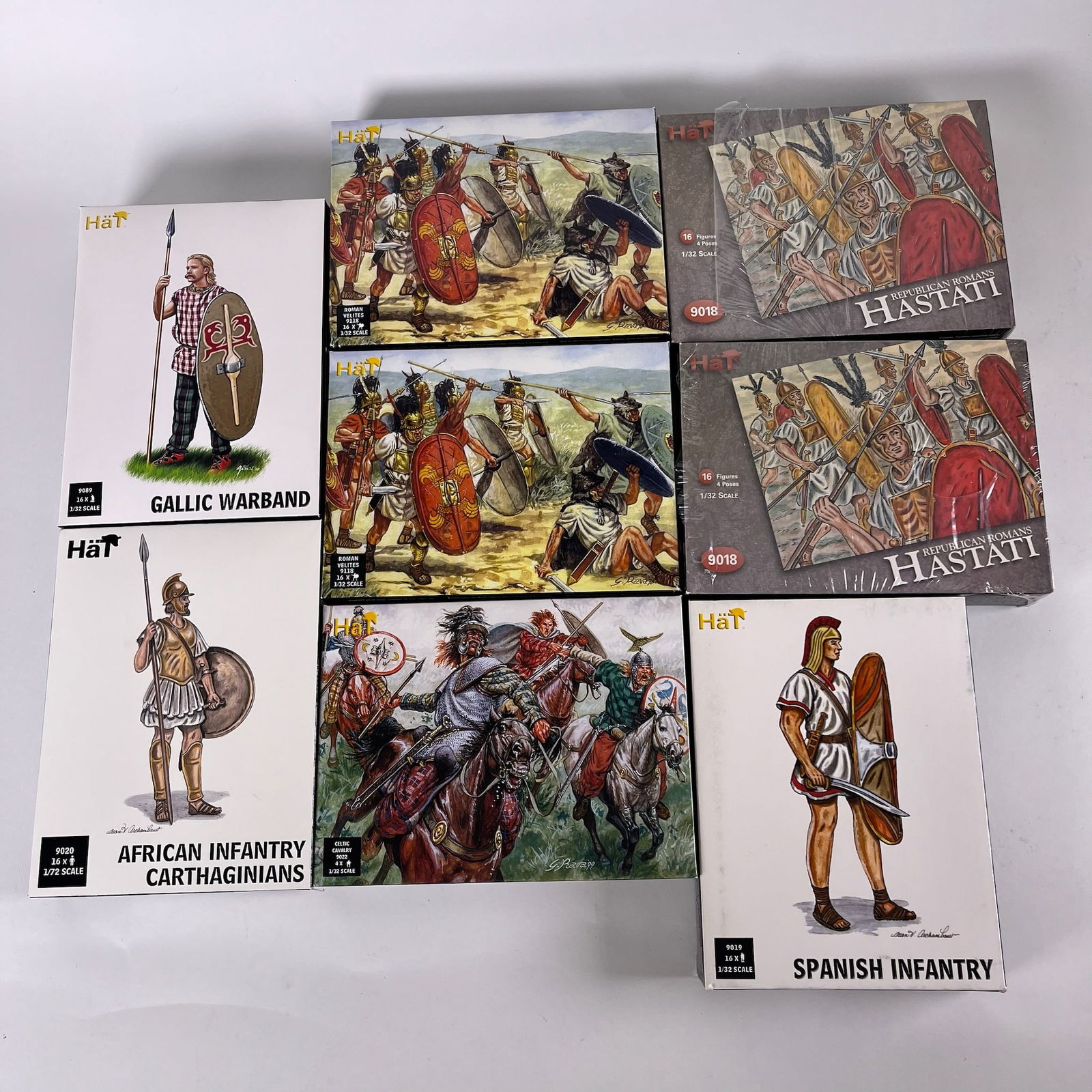 HAT Unpainted Plastic Figures Assortment (1 of 4)