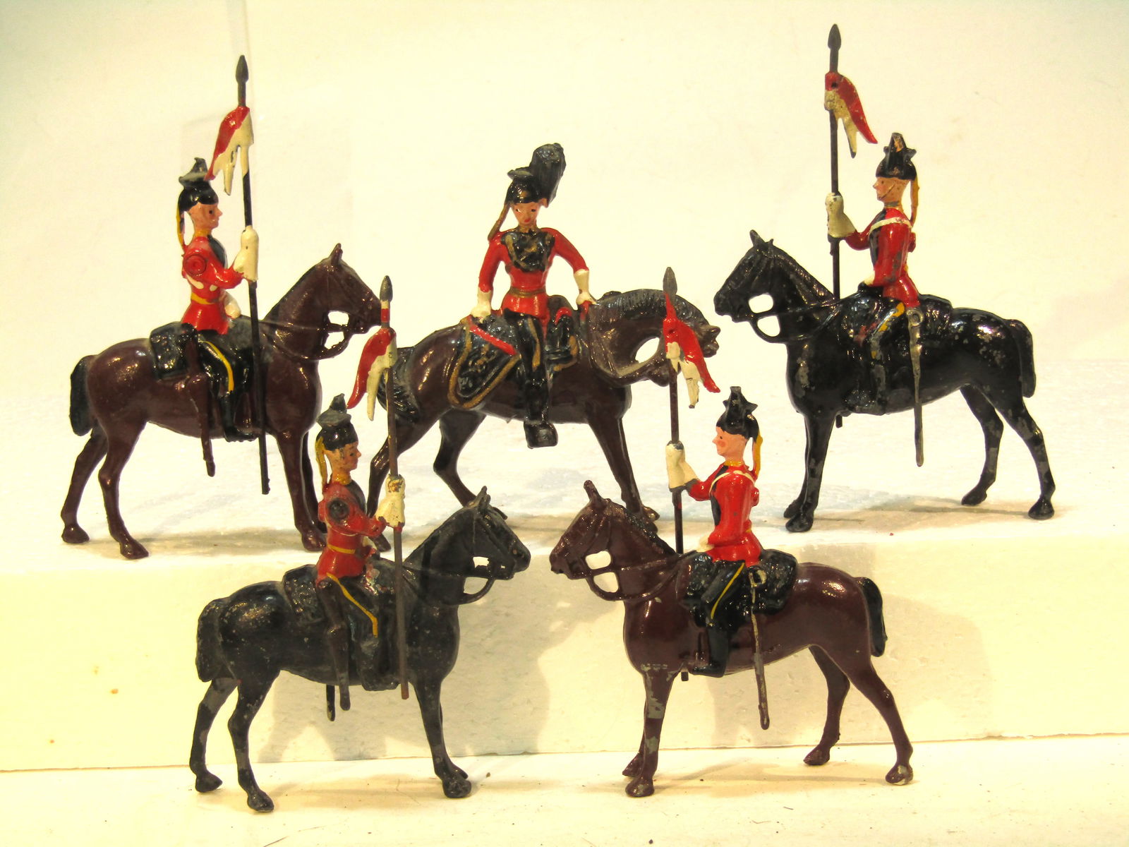 Britains No 33 16th/5th Lancers at the Halt (1 of 2)