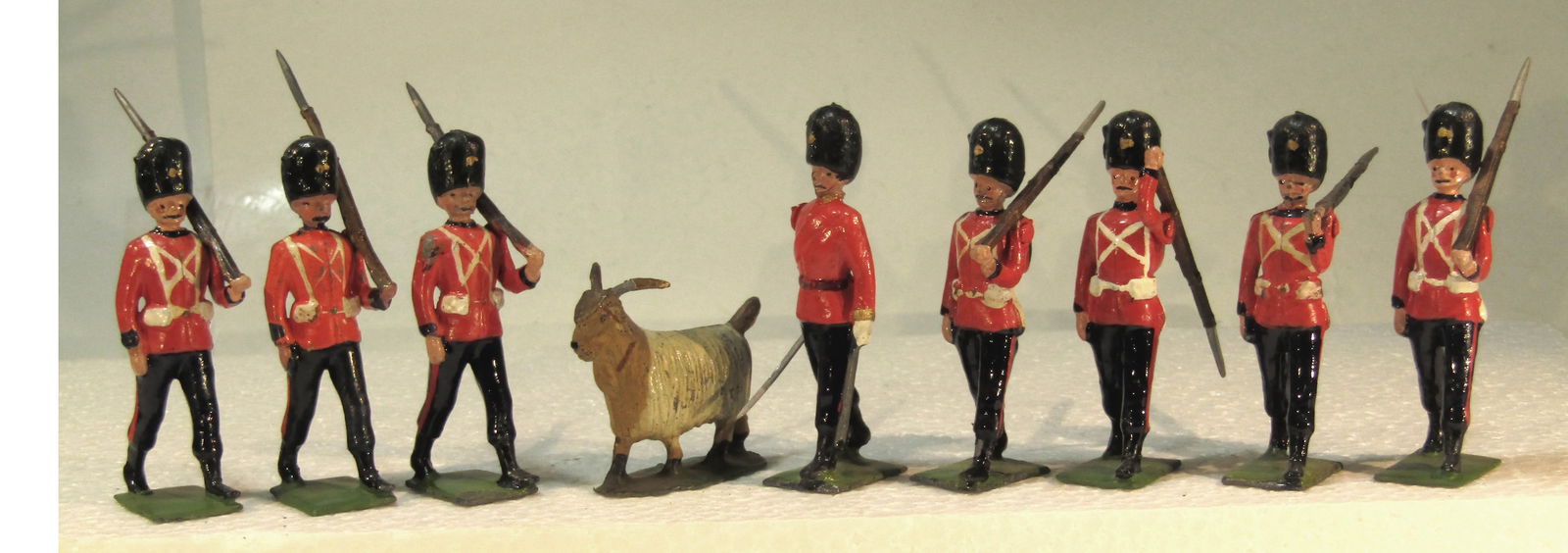 Britains No 74 Royal Welsch Fusiliers (1 of 2)