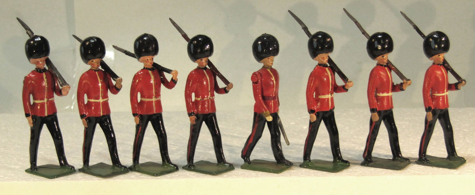 Britains No 107 Irish Guards (1 of 2)