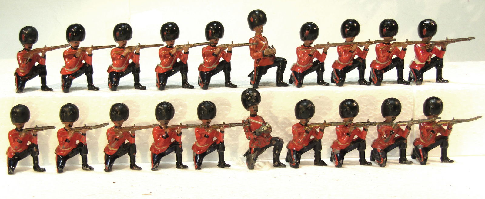 Britains No 120 Coldstream Guards (1 of 2)