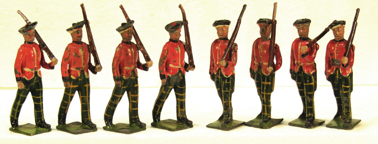 Britains No 212 Royal Scots, Lowlanders (1 of 2)
