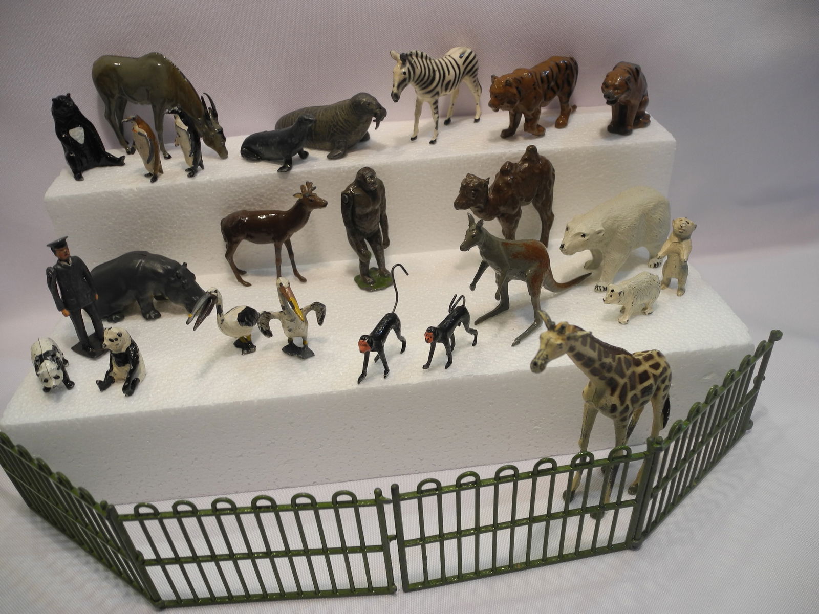 Britains Assortment of  Zoo Figures (1 of 2)