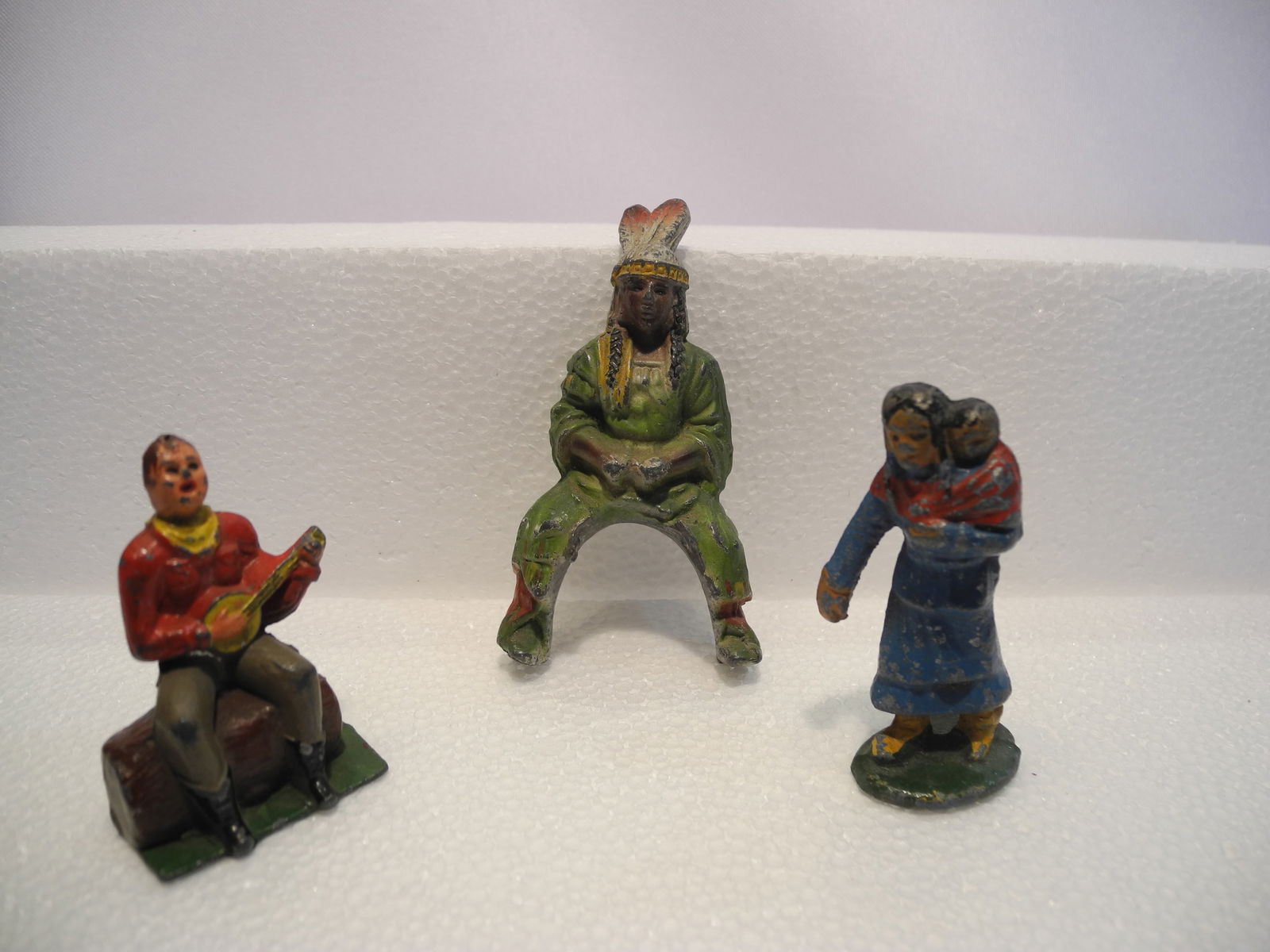 Timpo Singing Cowboy and Indians (1 of 1)