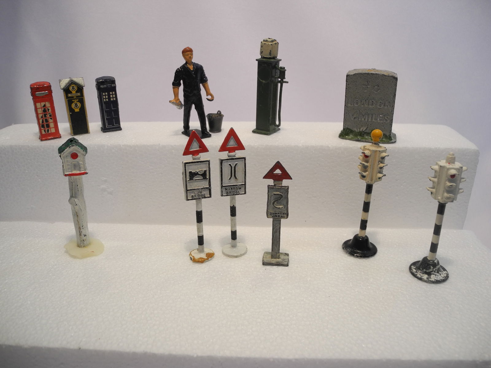 Road Sign Assortment (1 of 2)