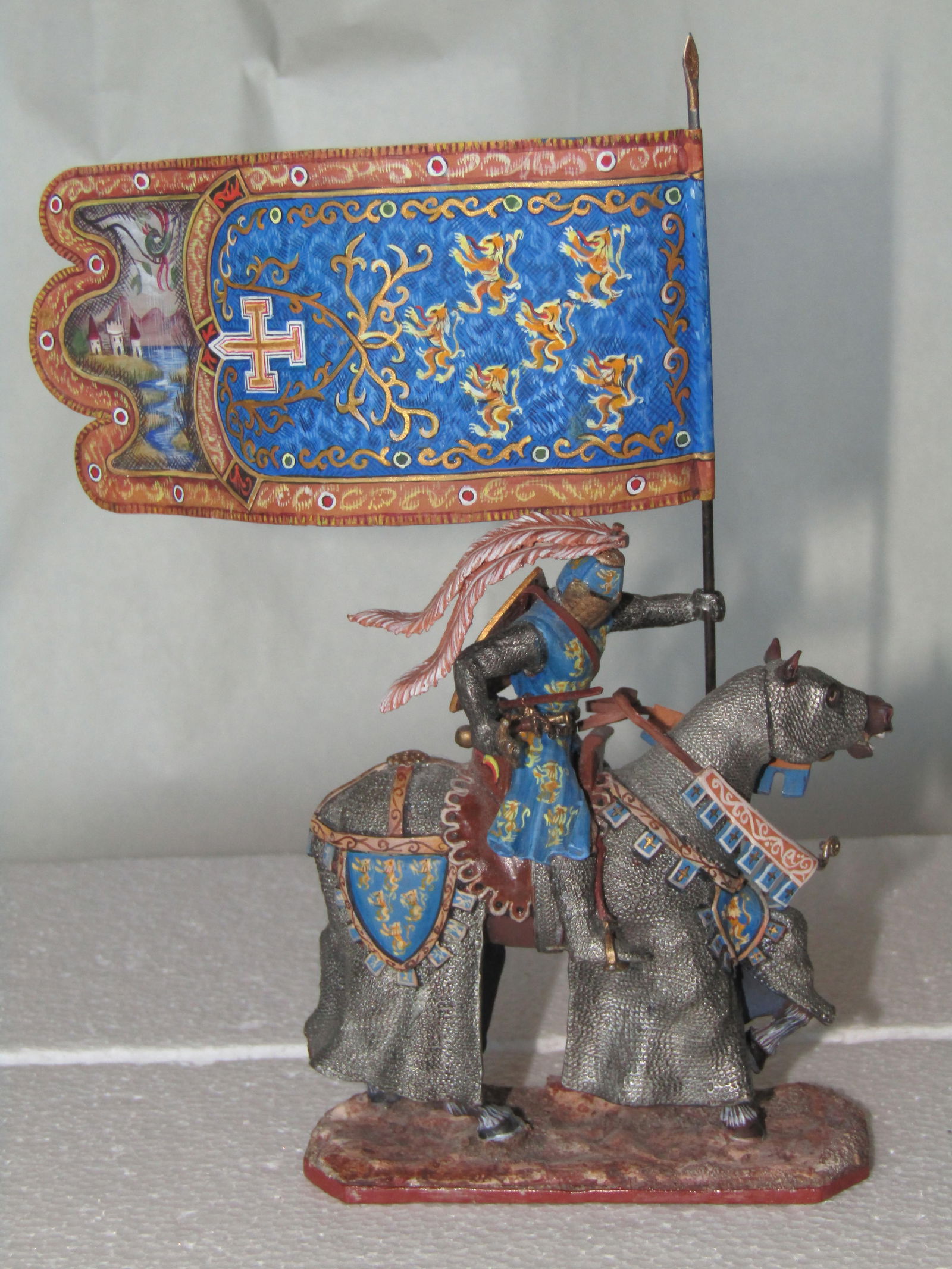 Medallion Miniatures Mounted Knight (1 of 2)