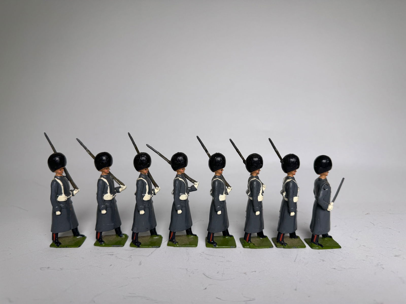 Britains No 312 Grenadier Guards Winter Coat (1 of 1)