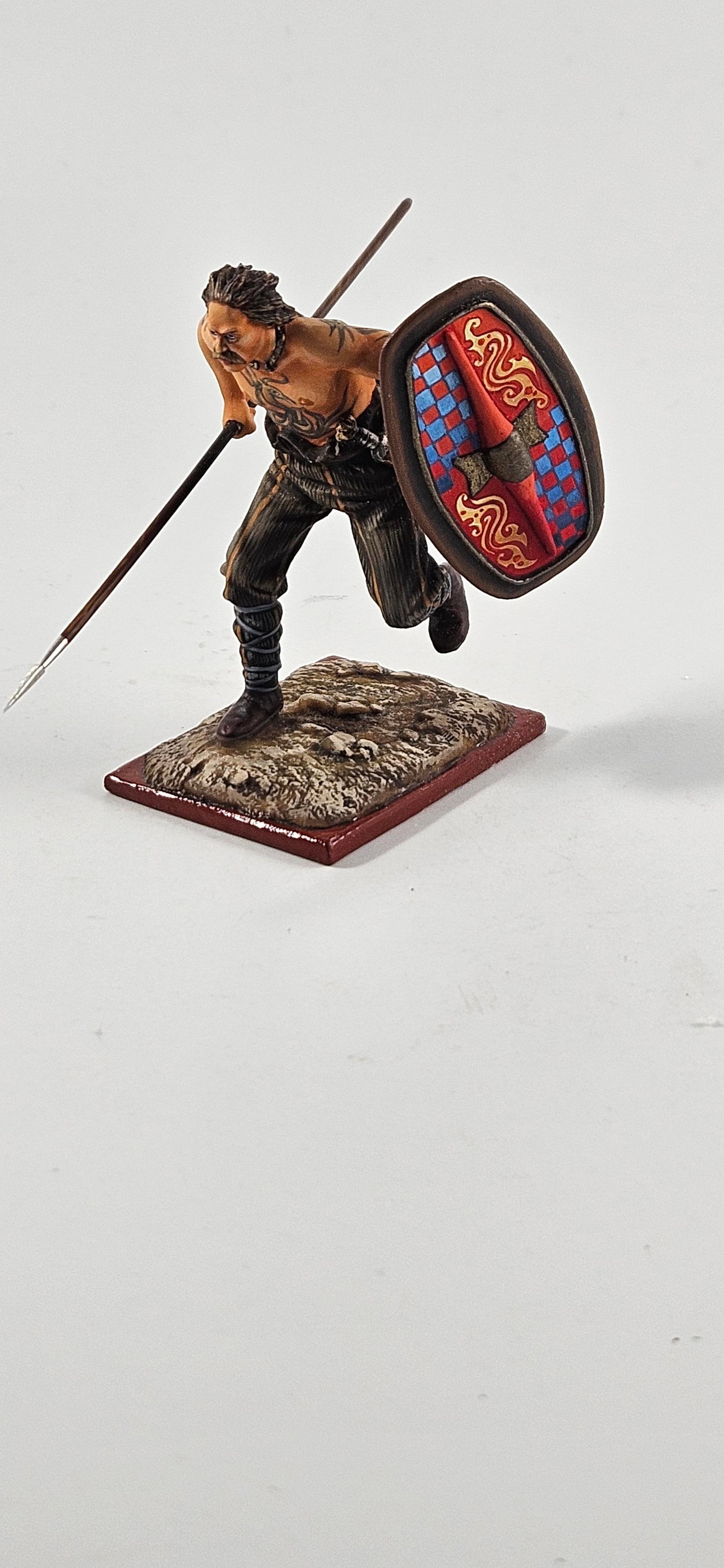 AeroArt St. Petersburg Celt Warrior Advancing: AeroArt Military Miniatures - The St. Petersburg Collection #6175 - Celt Warrior Advancing with Spear. Excellent, unboxed, 1 piece.