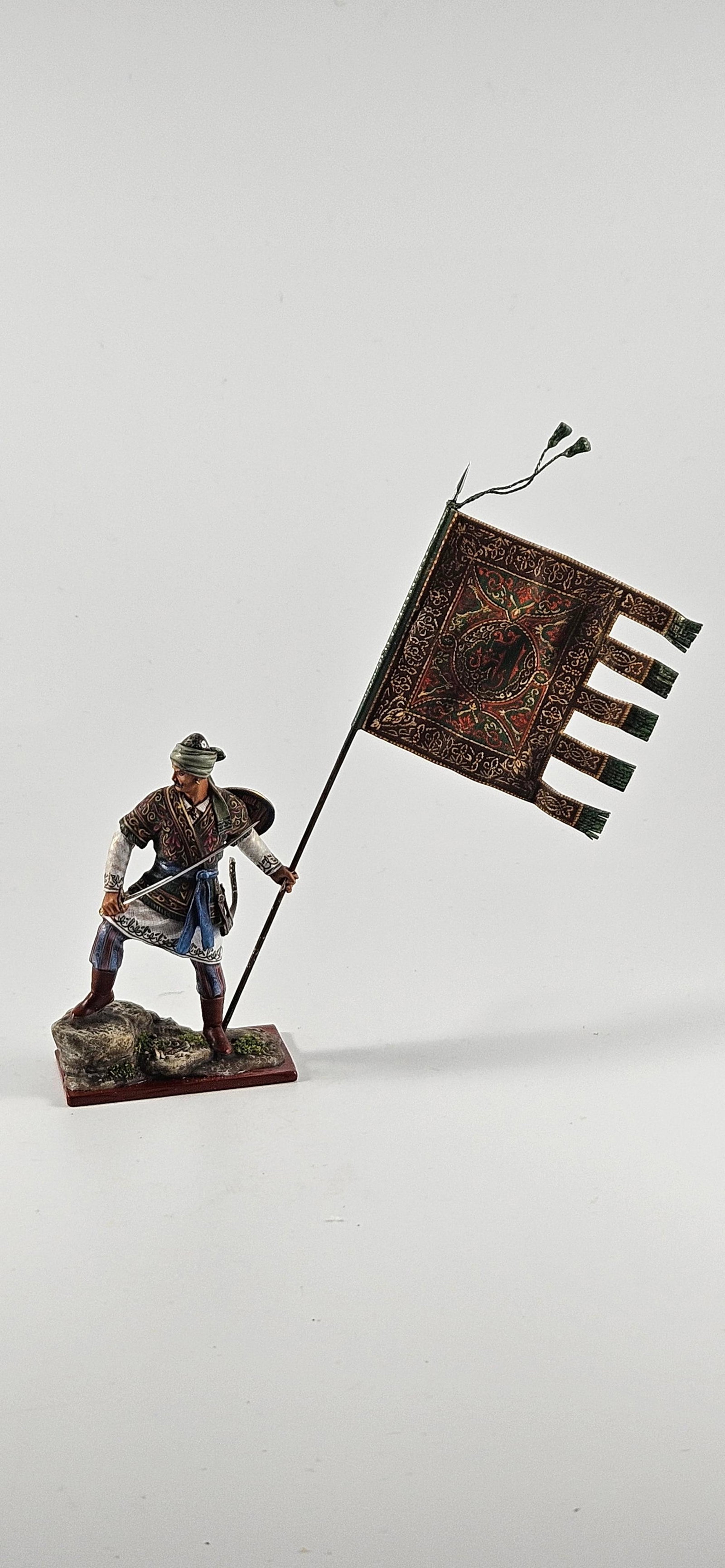 AeroArt St. Petersburg Moorish Warrior: AeroArt Military Miniatures - The St. Petersburg Collection #PB 23.3 - Moorish Warrior and Religious Flag. Excellent, unboxed, 1 piece.