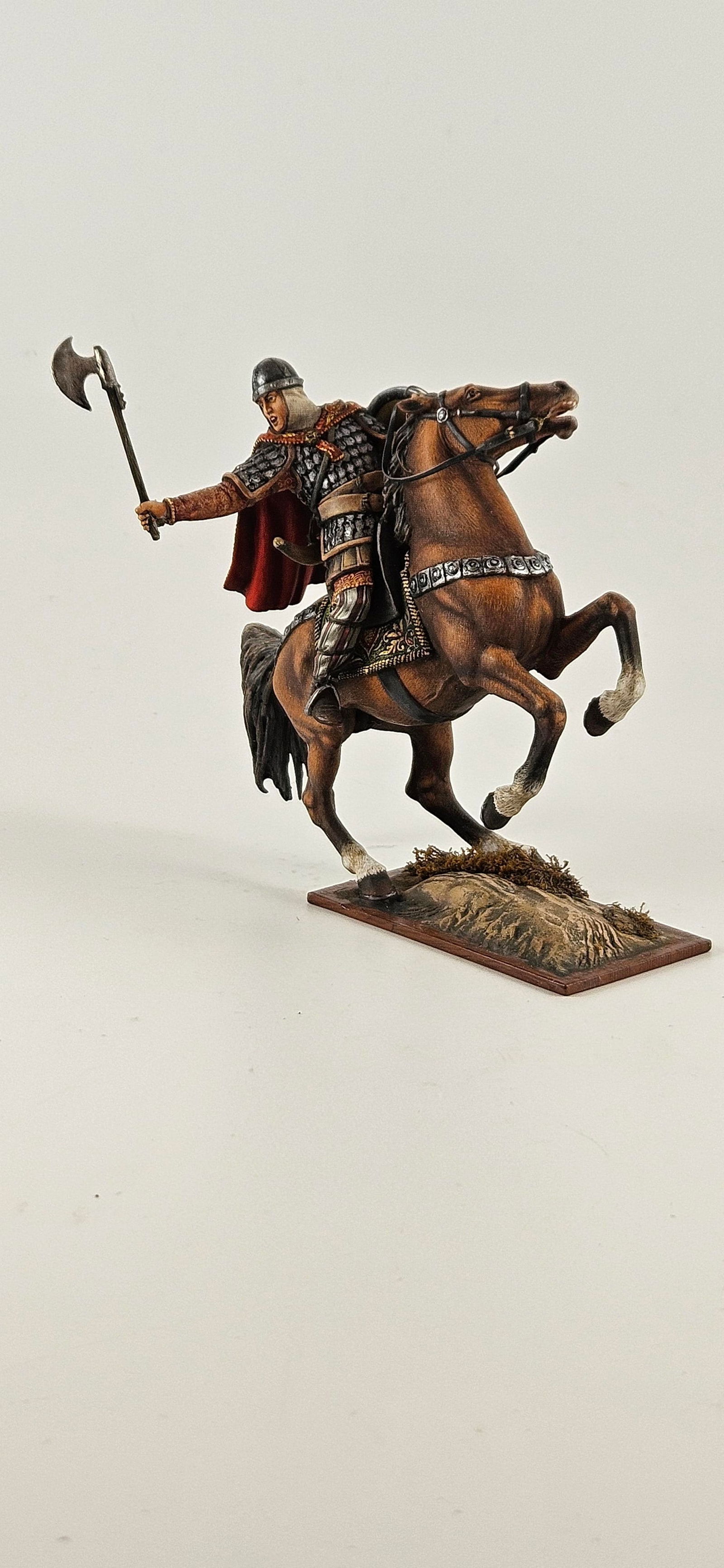 AeroArt St. Petersburg Mounted Norman Knight (1 of 5)