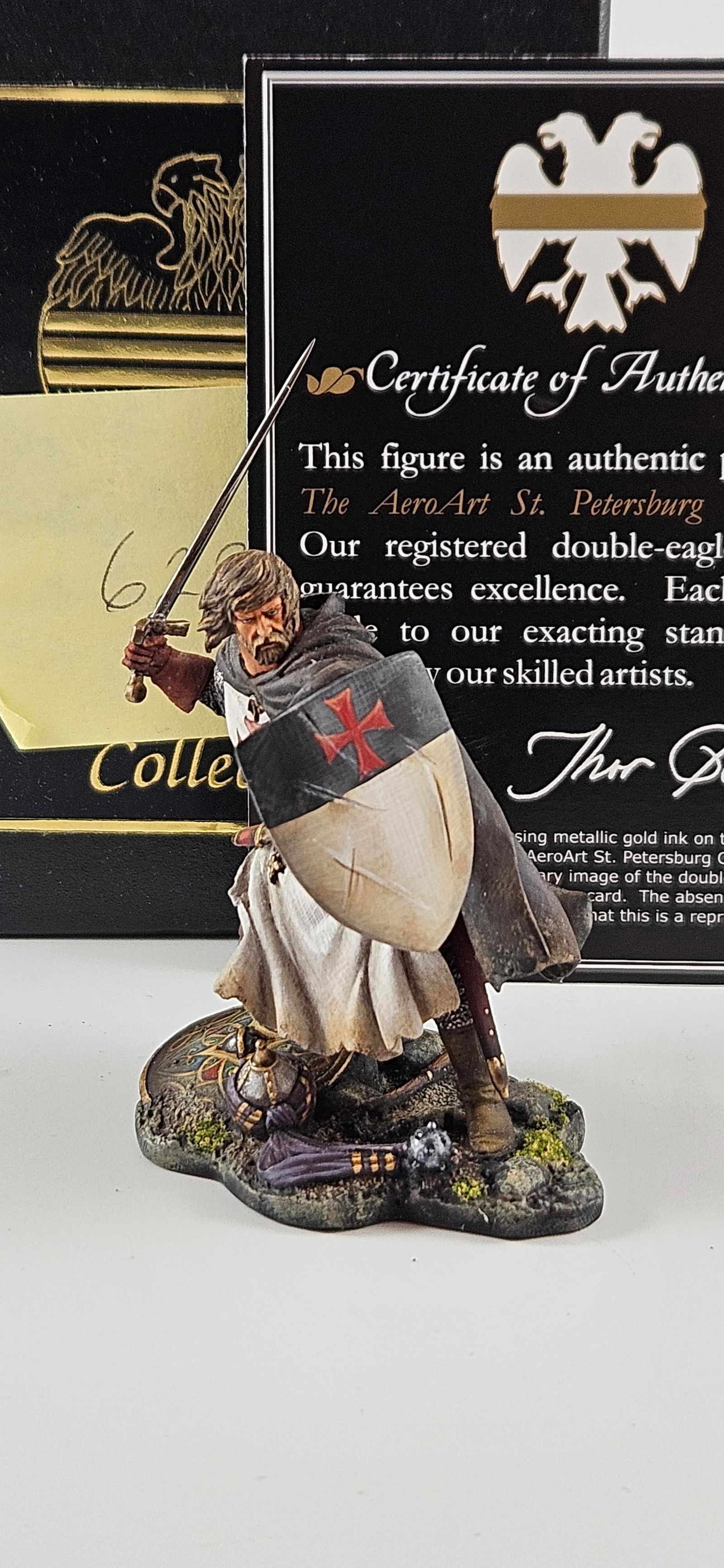 AeroArt St. Petersburg Templar Knight Fighting (1 of 4)