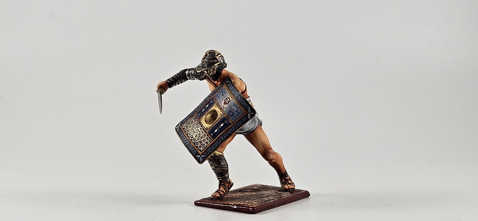 AeroArt St. Petersburg Gladiator Secutor (1 of 4)