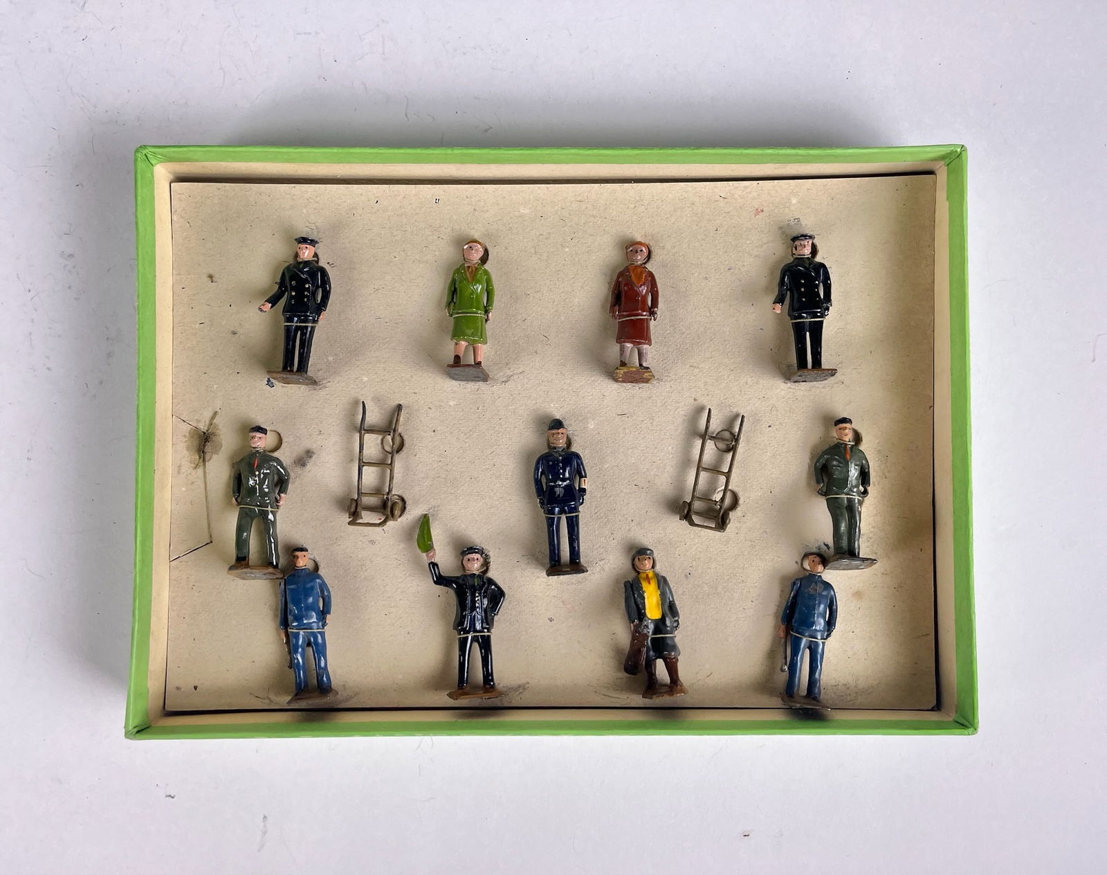 Britains / Bassett-Lowke Railyway Station Staff (1 of 2)