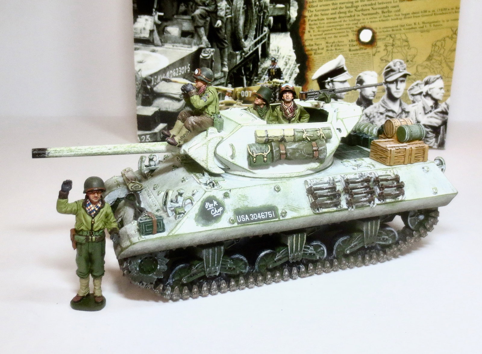 King & Country #BBA011 ?THE M10 TANK DESTROYER: WW2 Battle of the Bulge. Retired set. 5 pieces. Mint condition. Box excellent.