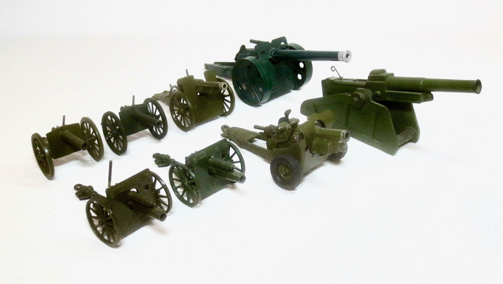 Assorted Artillery Guns, Variety of Makers (1 of 1)