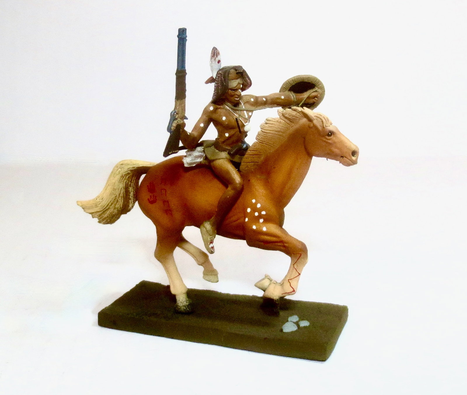 Minimen Mounted Plains Indian: Cast and painted by Jack Updyke, owner of Minimen. Beautiful color & detail. Near mint condition.