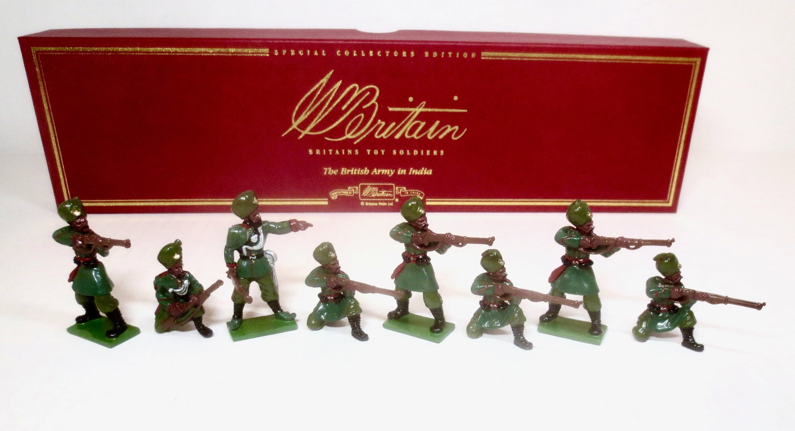 Britains #00134 125th Napier Rifles: Special Collectors Edition. 8 pieces. Mint condition. Box excellent.