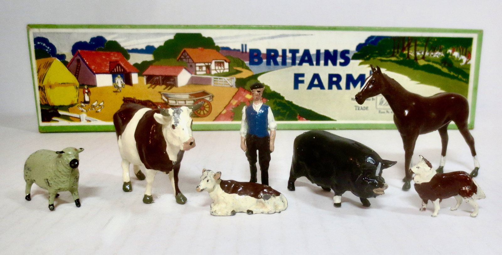 Britains Farm #36F: Post war. 7 pieces. Excellent condition. Box in good condition, but missing tie card.